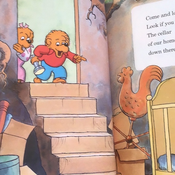 Two Vintage Berenstain Bears Hardcover Books, 1992 - Picture 6 of 13